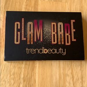 Glam Babe by trendbeauty eyeshadow pallet